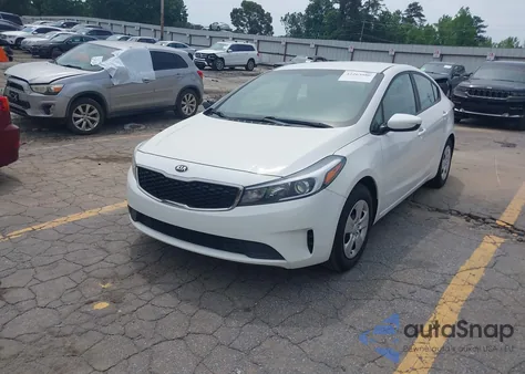 2017 Kia Forte Lx z USA, uszkodzony, nr VIN 3KPFK4A78HE047125